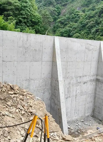 南京鼓楼区重力式挡土墙